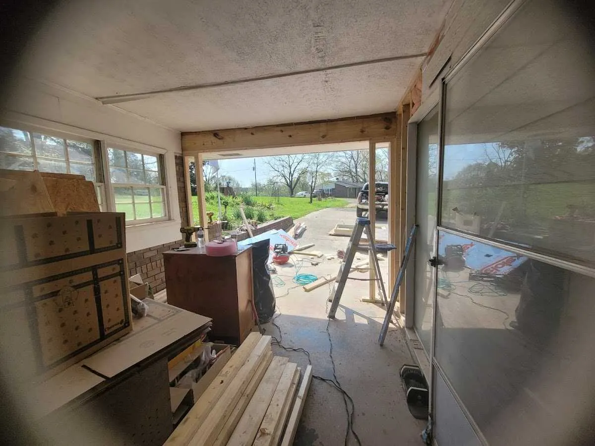 Air movers and dehumidifier for Drying & Dehumidification in Stanwood